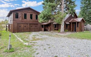 Atlas Lodge - Coram, Montana