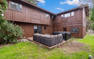 Atlas Lodge - Coram, Montana