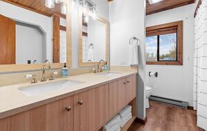 Atlas Lodge - Coram, Montana