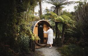Deluxe Spa Tree House - Franz Josef Glacier, New Zealand