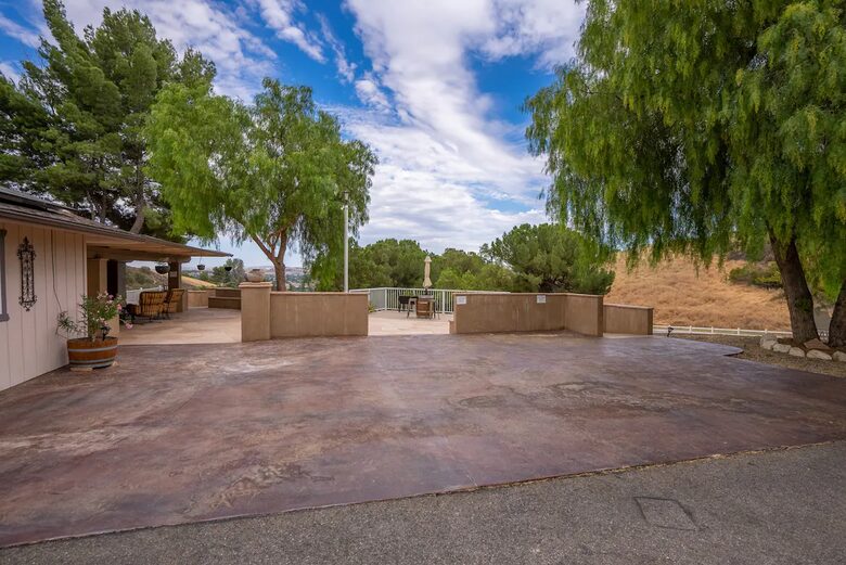 Serene Country Estate with Pickleball & Hot Tub - Paso Robles, California