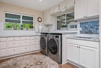 Serene Country Estate with Pickleball & Hot Tub - Paso Robles, California