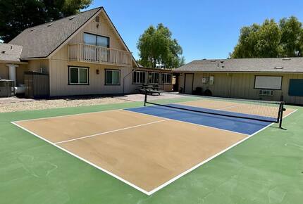 Serene Country Estate with Pickleball & Hot Tub - Paso Robles, California