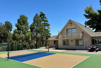 Serene Country Estate with Pickleball & Hot Tub - Paso Robles, California