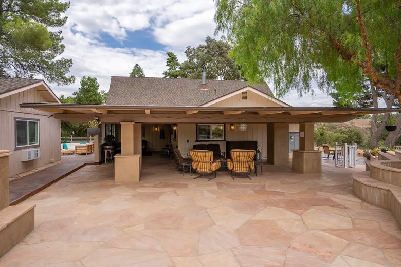 Serene Country Estate with Pickleball & Hot Tub - Paso Robles, California