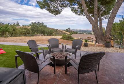 Serene Country Estate with Pickleball & Hot Tub - Paso Robles, California