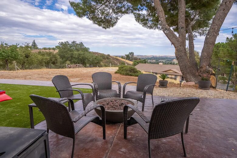 Serene Country Estate with Pickleball & Hot Tub - Paso Robles, California