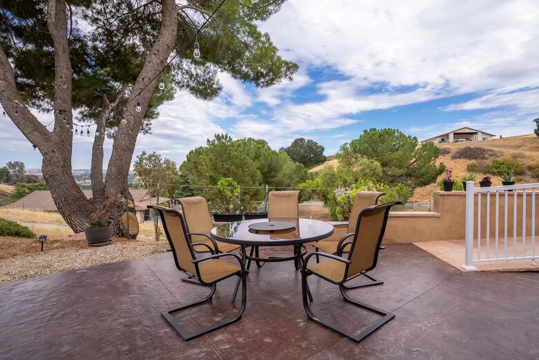 Serene Country Estate with Pickleball & Hot Tub - Paso Robles, California