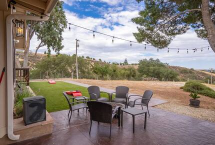 Serene Country Estate with Pickleball & Hot Tub - Paso Robles, California