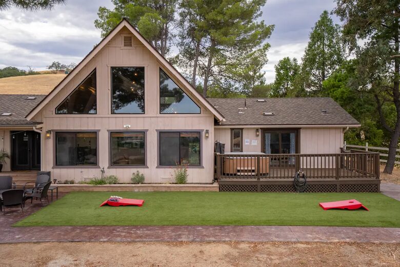 Serene Country Estate with Pickleball & Hot Tub - Paso Robles, California