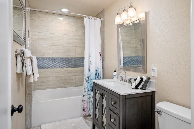 Serene Country Estate with Pickleball & Hot Tub - Paso Robles, California