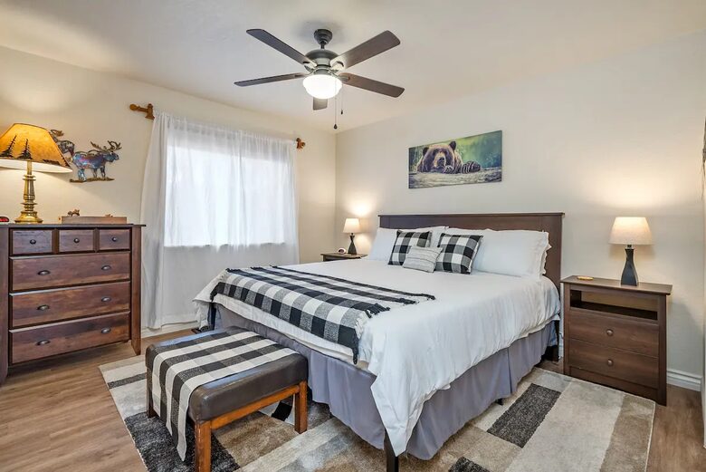 Serene Country Estate with Pickleball & Hot Tub - Paso Robles, California