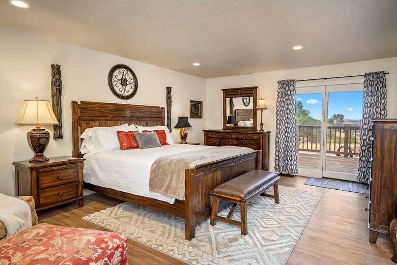 Serene Country Estate with Pickleball & Hot Tub - Paso Robles, California