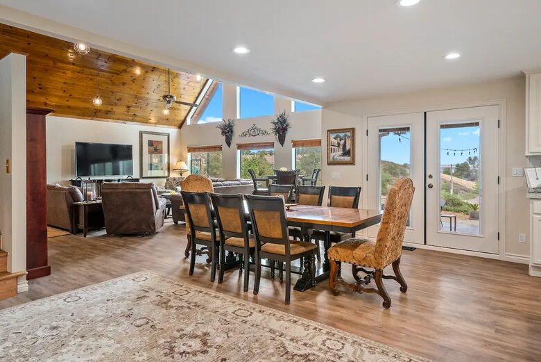 Serene Country Estate with Pickleball & Hot Tub - Paso Robles, California