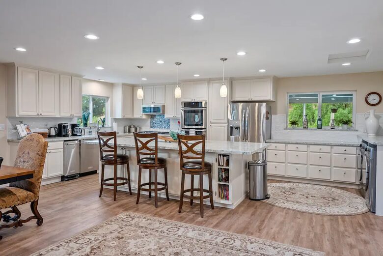 Serene Country Estate with Pickleball & Hot Tub - Paso Robles, California