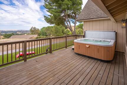 Serene Country Estate with Pickleball & Hot Tub - Paso Robles, California