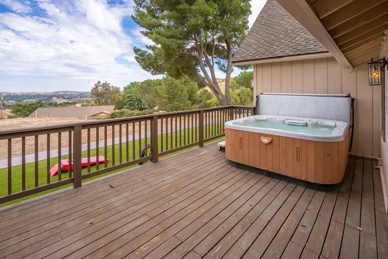 Serene Country Estate with Pickleball & Hot Tub - Paso Robles, California