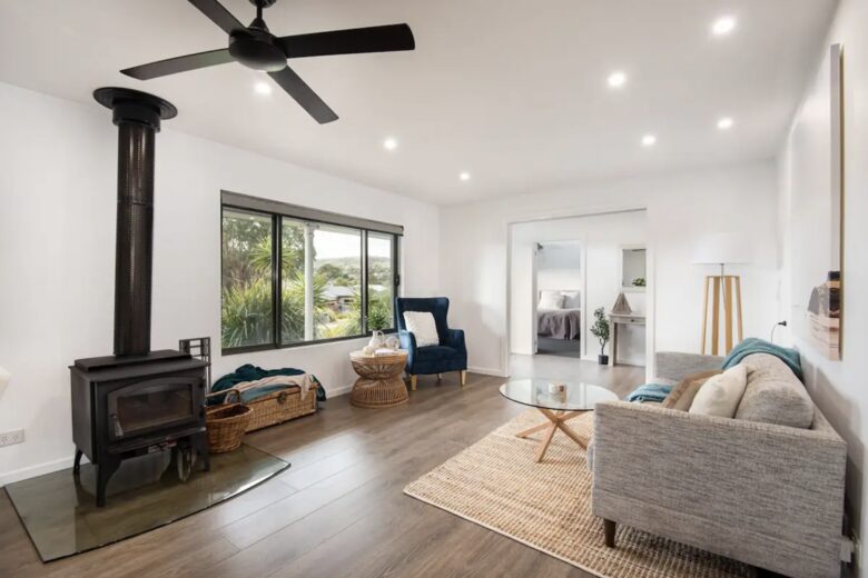 Waterfall Gully Retreat with Pool - Rosebud, Australia