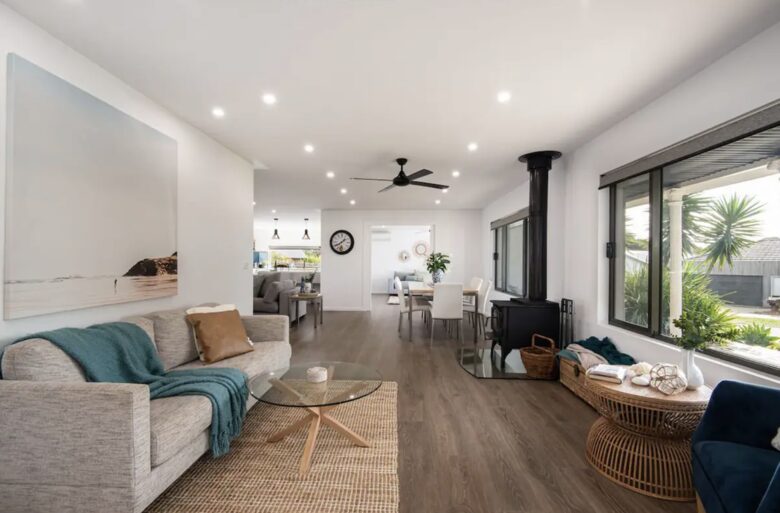 Waterfall Gully Retreat with Pool - Rosebud, Australia