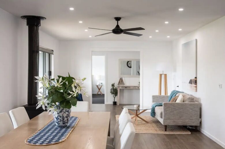 Waterfall Gully Retreat with Pool - Rosebud, Australia