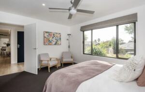 Waterfall Gully Retreat with Pool - Rosebud, Australia