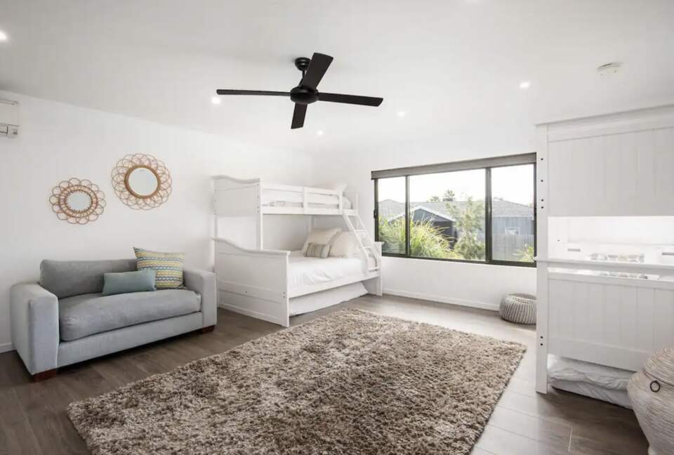 Waterfall Gully Retreat with Pool - Rosebud, Australia