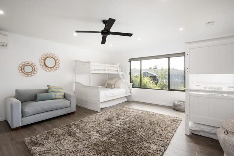 Waterfall Gully Retreat with Pool - Rosebud, Australia