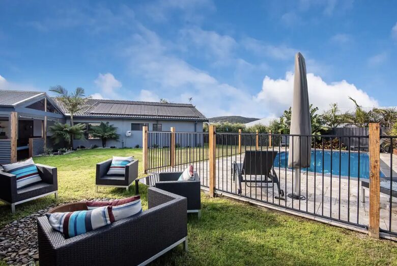 Waterfall Gully Retreat with Pool - Rosebud, Australia