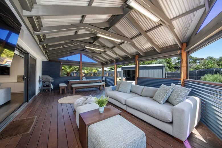 Waterfall Gully Retreat with Pool - Rosebud, Australia