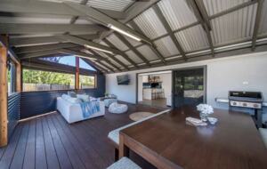 Waterfall Gully Retreat with Pool - Rosebud, Australia