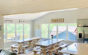 The Norris Nook Lakefront Getaway - LaFollette, Tennessee