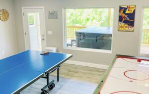 The Norris Nook Lakefront Getaway - LaFollette, Tennessee