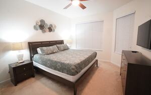 2 Miles From Disney with Private Resort Amenities - Kissimmee, Florida
