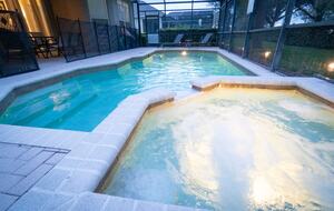 2 Miles From Disney with Private Resort Amenities - Kissimmee, Florida