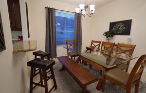 2 Miles From Disney with Private Resort Amenities - Kissimmee, Florida