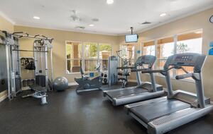 2 Miles From Disney with Private Resort Amenities - Kissimmee, Florida
