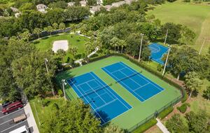 2 Miles From Disney with Private Resort Amenities - Kissimmee, Florida