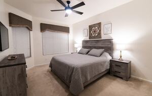 2 Miles From Disney with Private Resort Amenities - Kissimmee, Florida