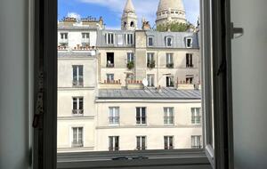 Apartment In Montmartre - Paris, France