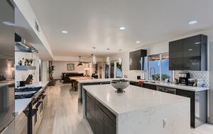 Gourmet chef's kitchen