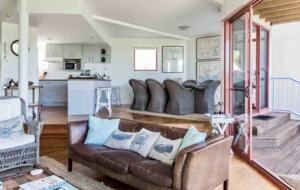 Castaways Beach House | Noosa Beachfront with Pool & Tennis - Castaways Beach, Australia