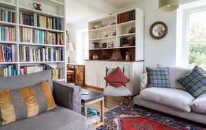 Historic Welsh Coastal Flat: Spacious 4-Bedroom Residence - Portmeirion, United Kingdom