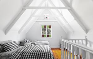 The Witta Chapel | Luxury Country Cottage Escape for 6 - Witta, Australia