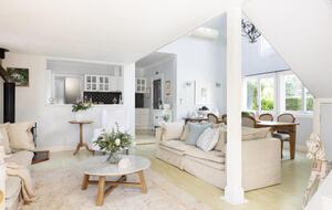 The Witta Chapel | Luxury Country Cottage Escape for 6 - Witta, Australia