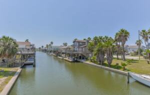 Corner Cove Hideaway - Jamaica Beach, Texas