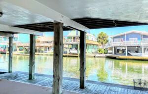 Corner Cove Hideaway - Jamaica Beach, Texas