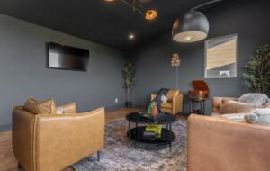 The Vinyl Vault | 6 Minutes from Broadway - Nashville, Tennessee