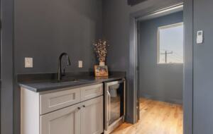 The Vinyl Vault | 6 Minutes from Broadway - Nashville, Tennessee