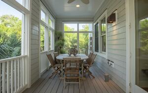1st Floor Back Screen Porch & Entry