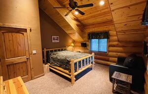 Big Bear Lodge: Spacious Escape in Tollgate Canyon near Park City - Coalville, Utah